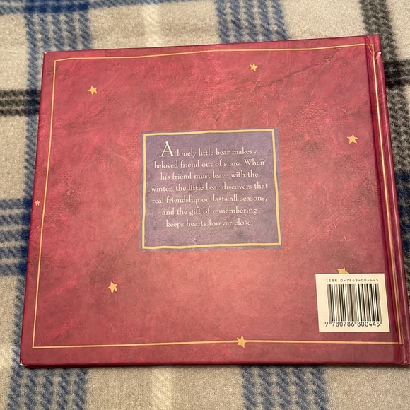 The Little Snow Bear book - Picture 2 of 7